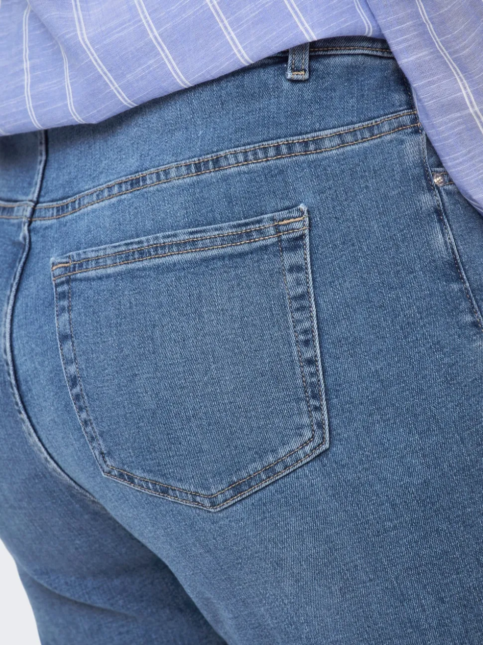 CARBILLY Hög midja Vida ben Jeans