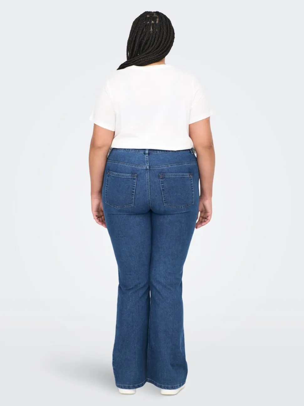 CARHUSH Medelhög midja Utsvängd passform Jeans