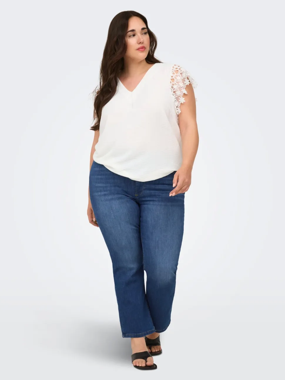 CARKENYA Medelhög midja Utsvängd passform Ankellängd Jeans