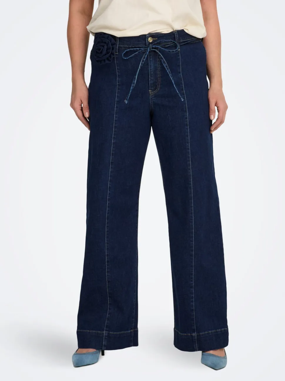 CARMADISON Hög midja Vida ben Jeans