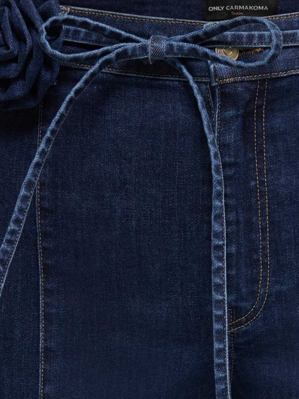 CARMADISON Hög midja Vida ben Jeans