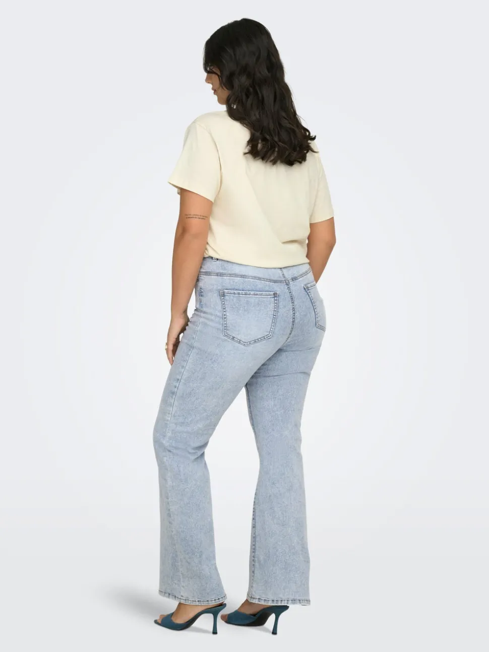 CARROSE Hög midja Utsvängd retropassform Jeans