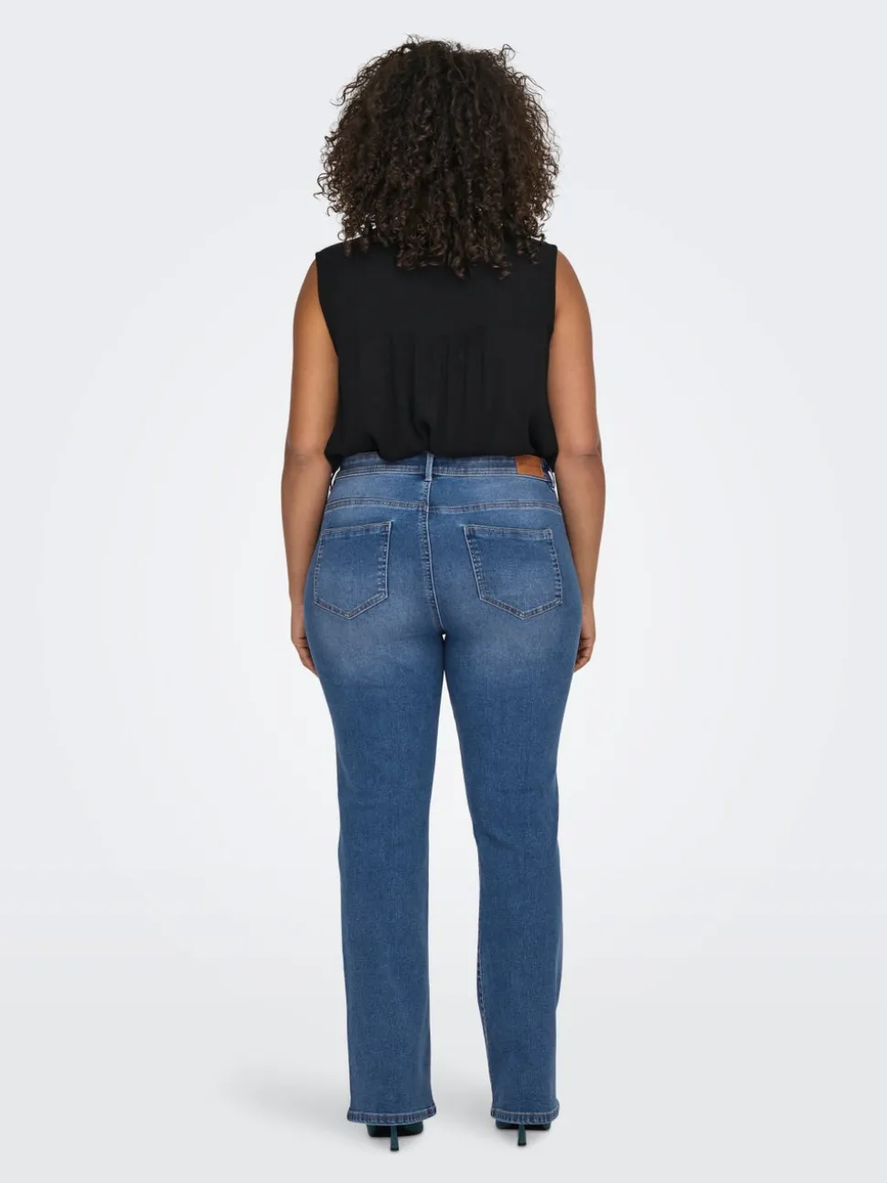 CARSALLY Medelhög midja Utsvängd passform Jeans