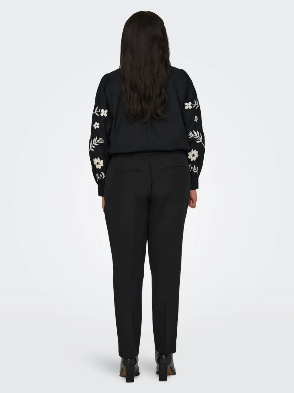 CARVERONICA-ELLY Slim Fit Byxor