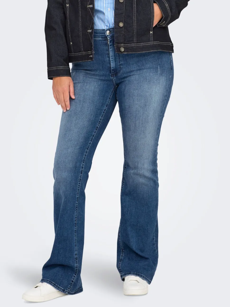 CARWILLY Medelhög midja Utsvängd passform Jeans