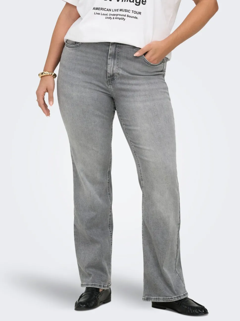 CARWILLY Utsvängd passform Jeans