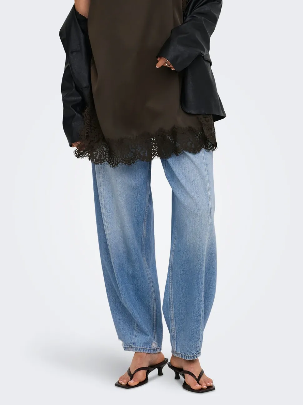 JDYSUSIE Medelhög midja Barrel-passform Jeans