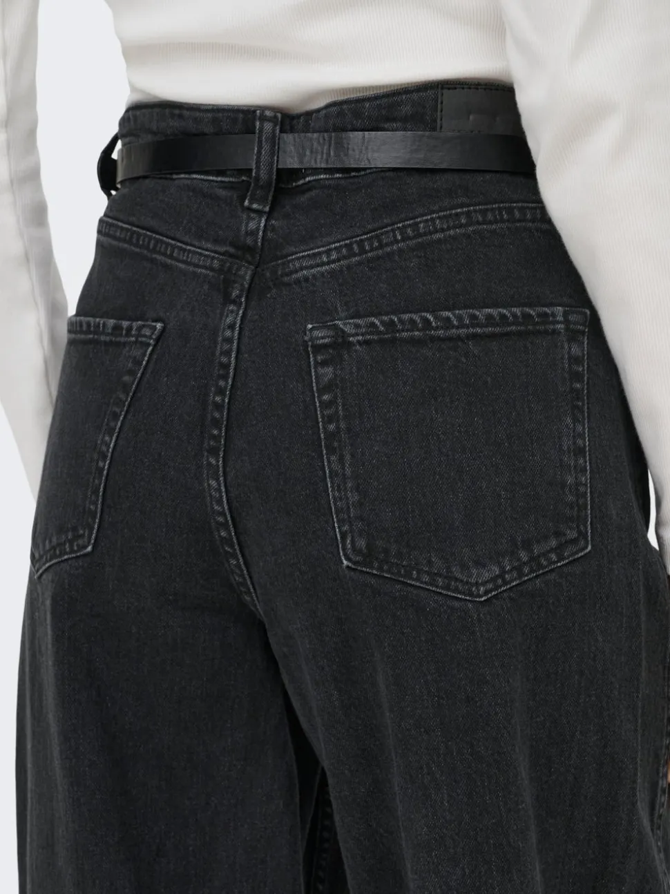JDYSUSIE Medelhög midja Vida ben Jeans