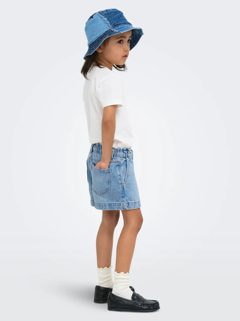 KMGCOMET Medelhög midja Vida ben Denimshorts