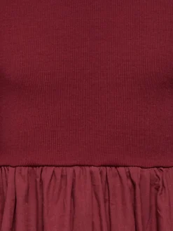 KMGTRINNY Kort klänning