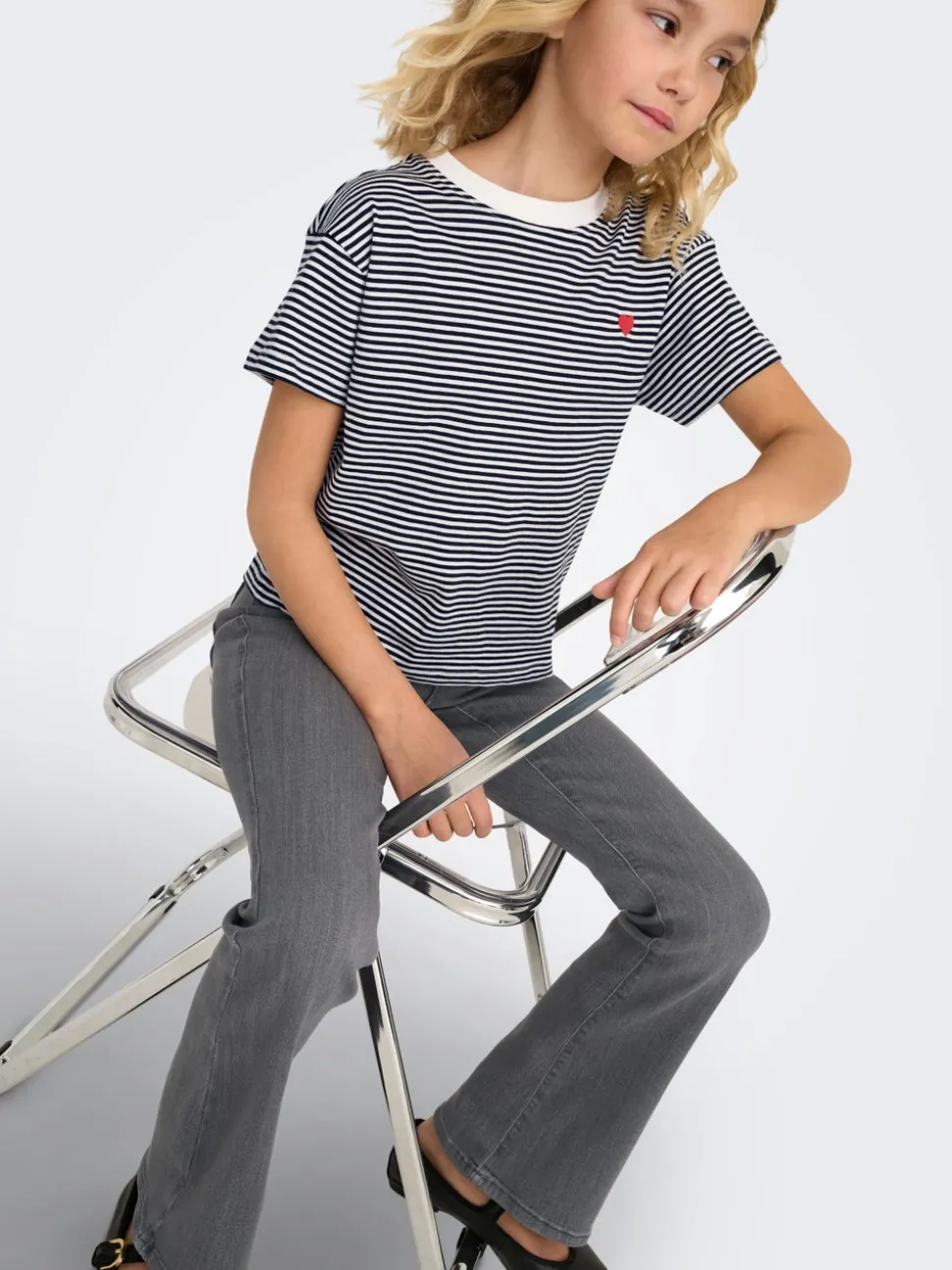 KOGRAIN Medelhög midja Utsvängd passform Jeans