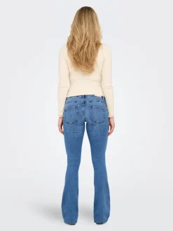 OLMBLUSH Utsvängd passform Jeans