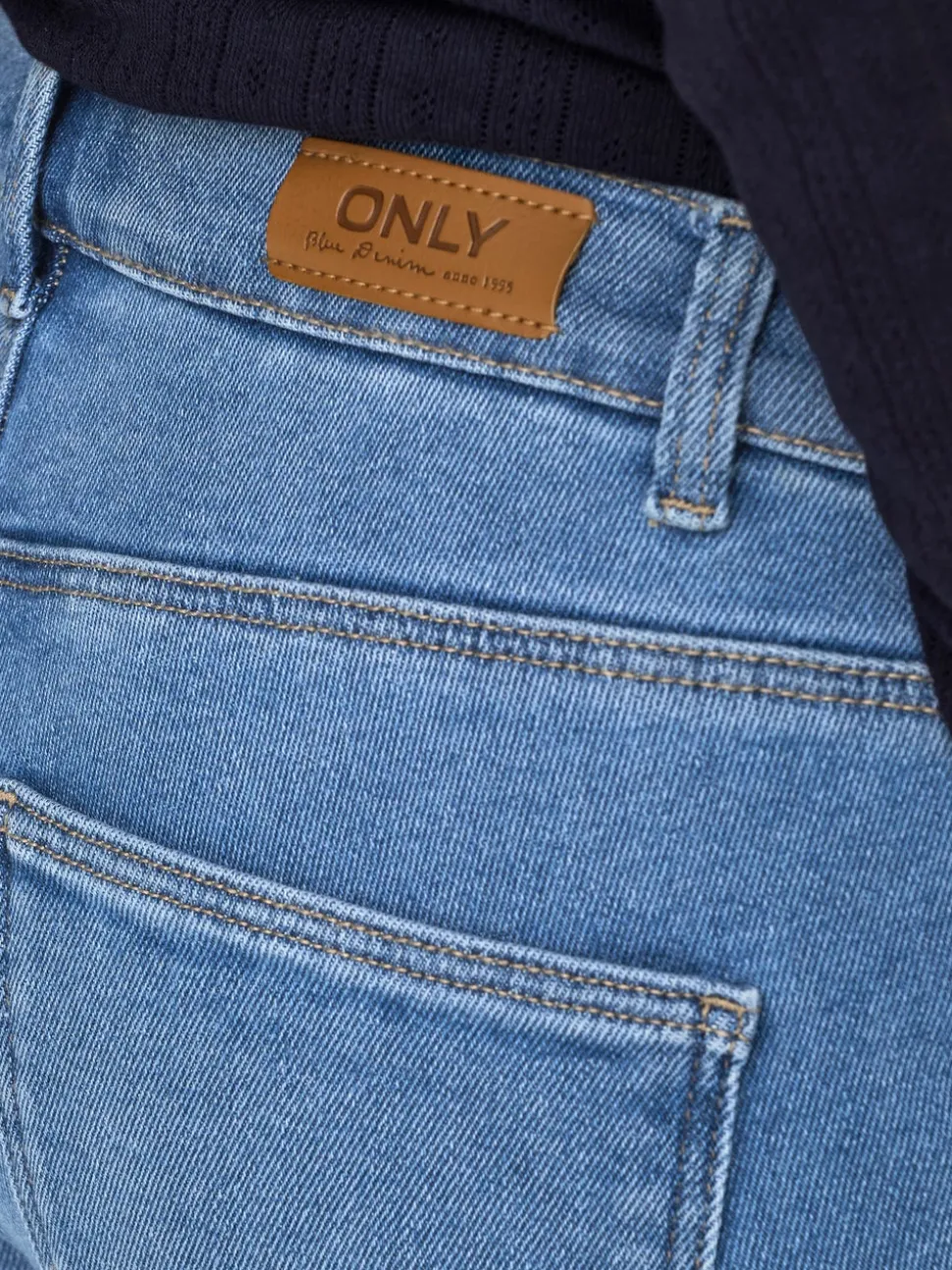 OLMCATWALK Hög midja Mom Fit Ankellängd Jeans