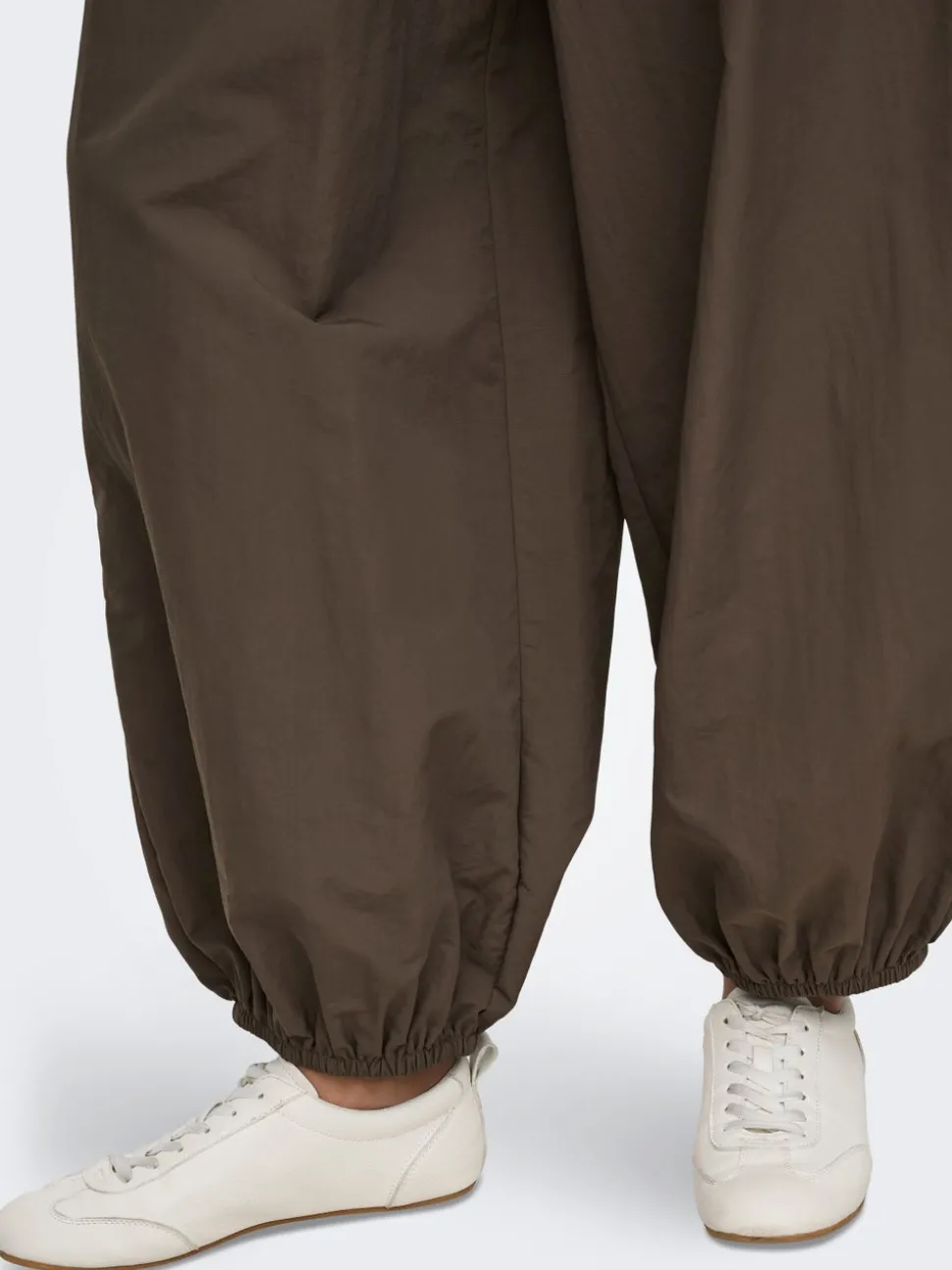 ONLAZRA Barrel-passform Pantalones estilo parachute