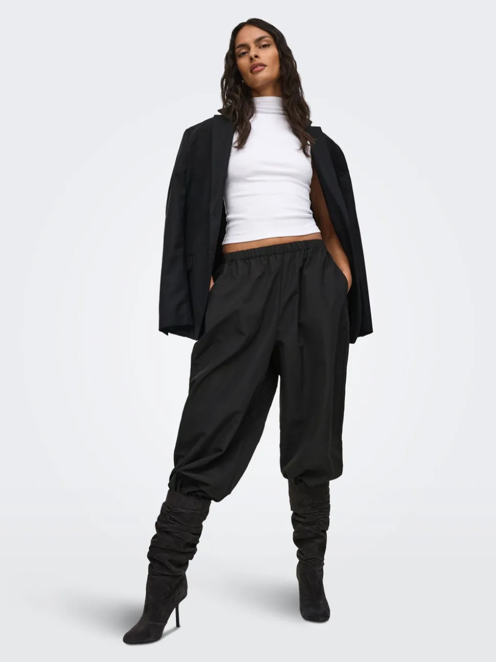 ONLAZRA Barrel-passform Pantalones estilo parachute