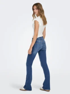 ONLBLUSH Medelhög midja Utsvängd passform Jeans