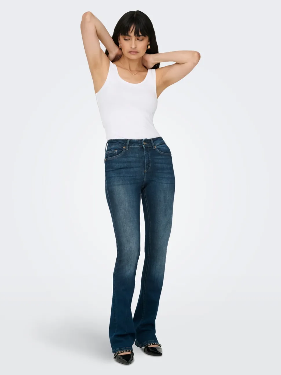 ONLBLUSH Medelhög midja Utsvängd passform Jeans