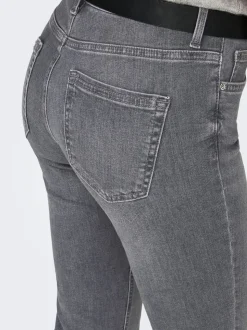 ONLBLUSH Medelhög midja Utsvängd passform Jeans