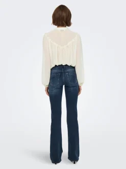 ONLBLUSH Medelhög midja Utsvängd passform Jeans