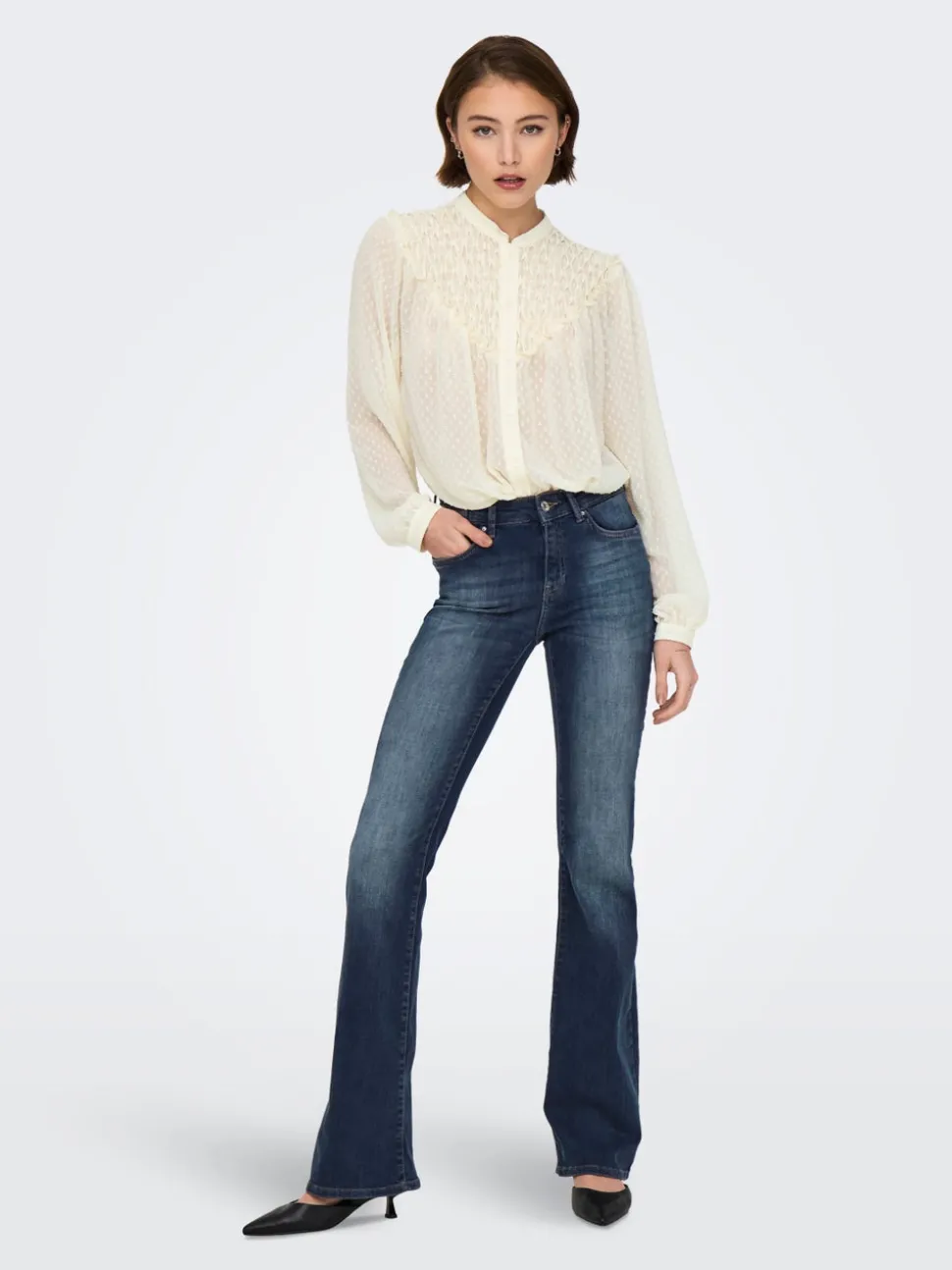 ONLBLUSH Medelhög midja Utsvängd passform Jeans