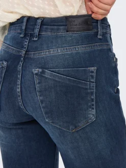 ONLBLUSH Medelhög midja Utsvängd passform Jeans