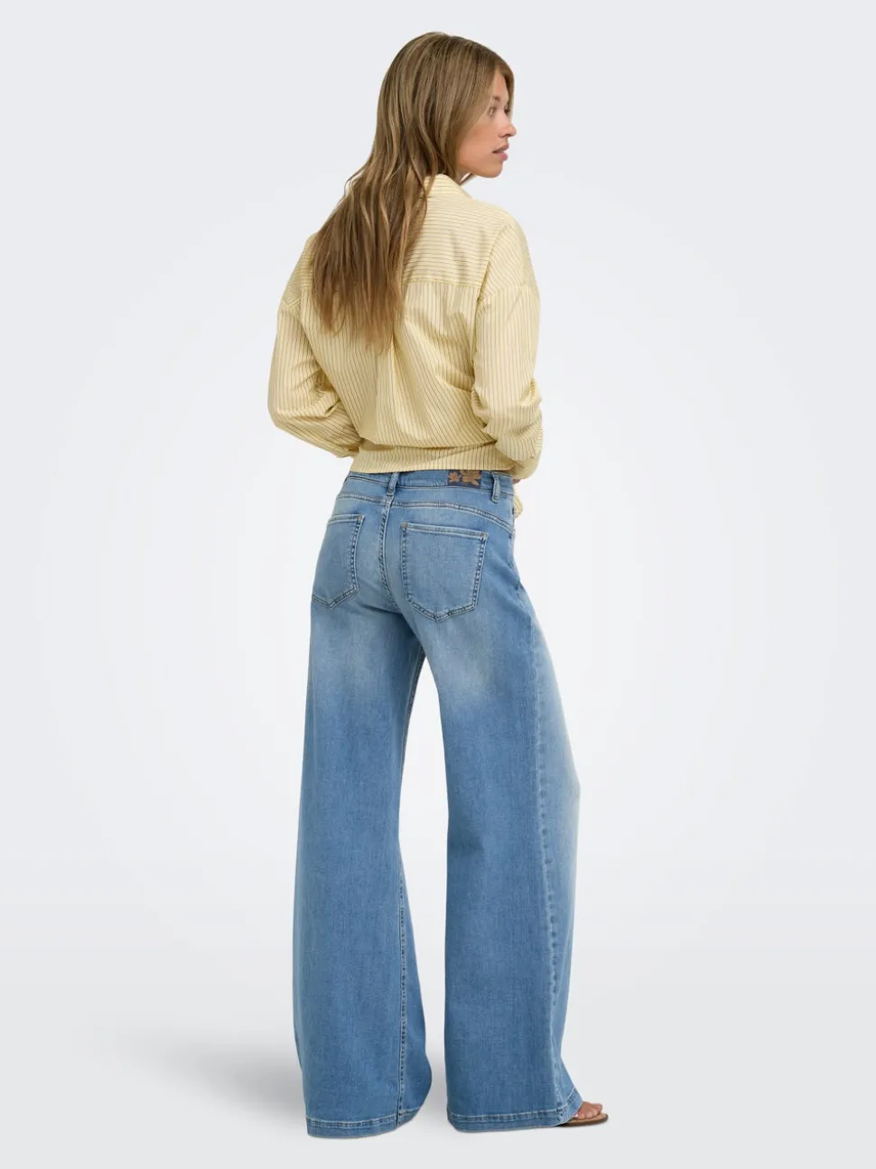 ONLCALIFORNIA Medelhög midja Vida ben Jeans