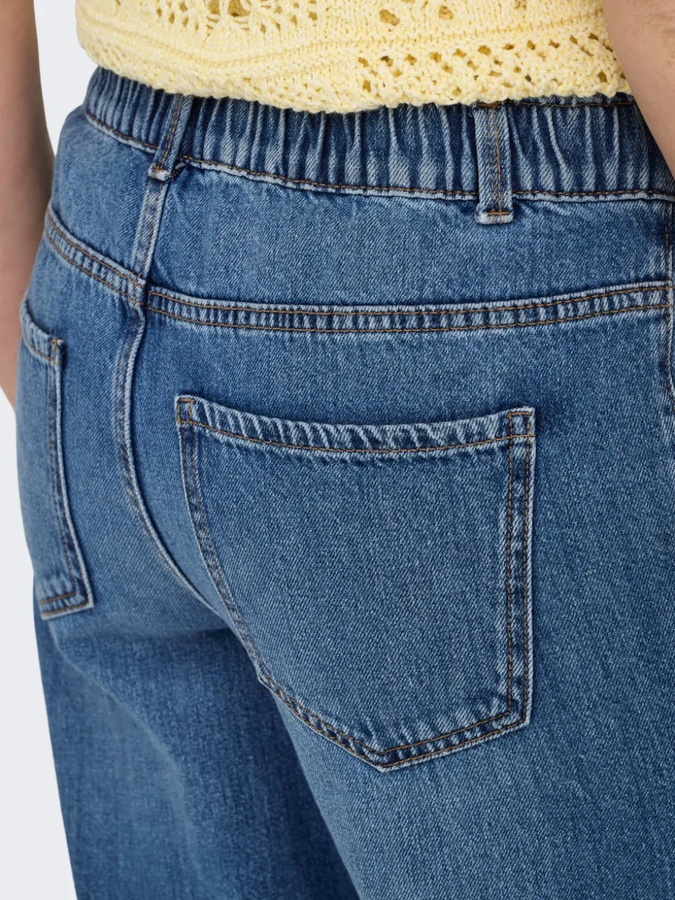 ONLCOMET Medelhög midja Vida ben Jeans