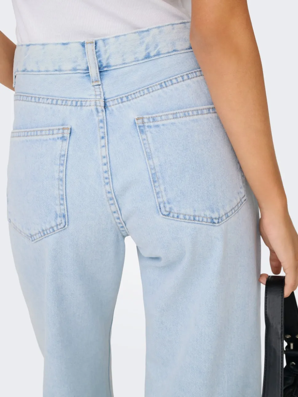 ONLELLA Medelhög midja Vida ben Jeans