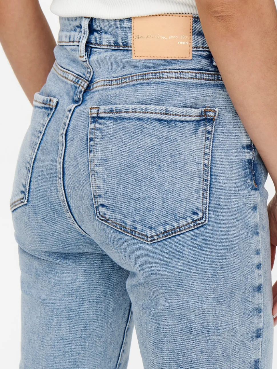 ONLEMILY Hög ankel midja Rak passform Jeans