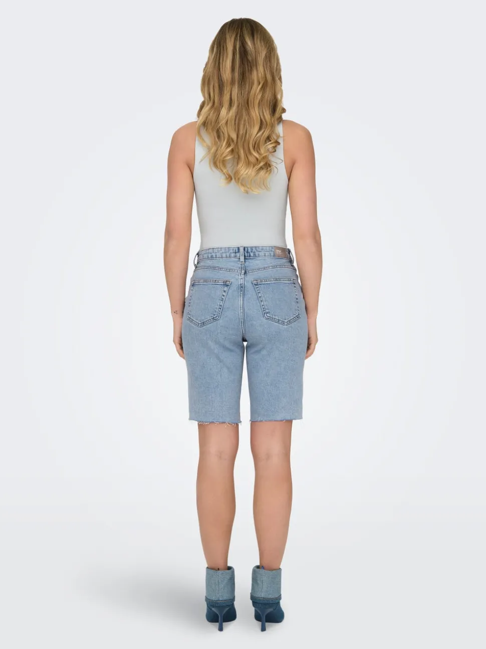 ONLEMILY Hög midja Rak passform Denimshorts