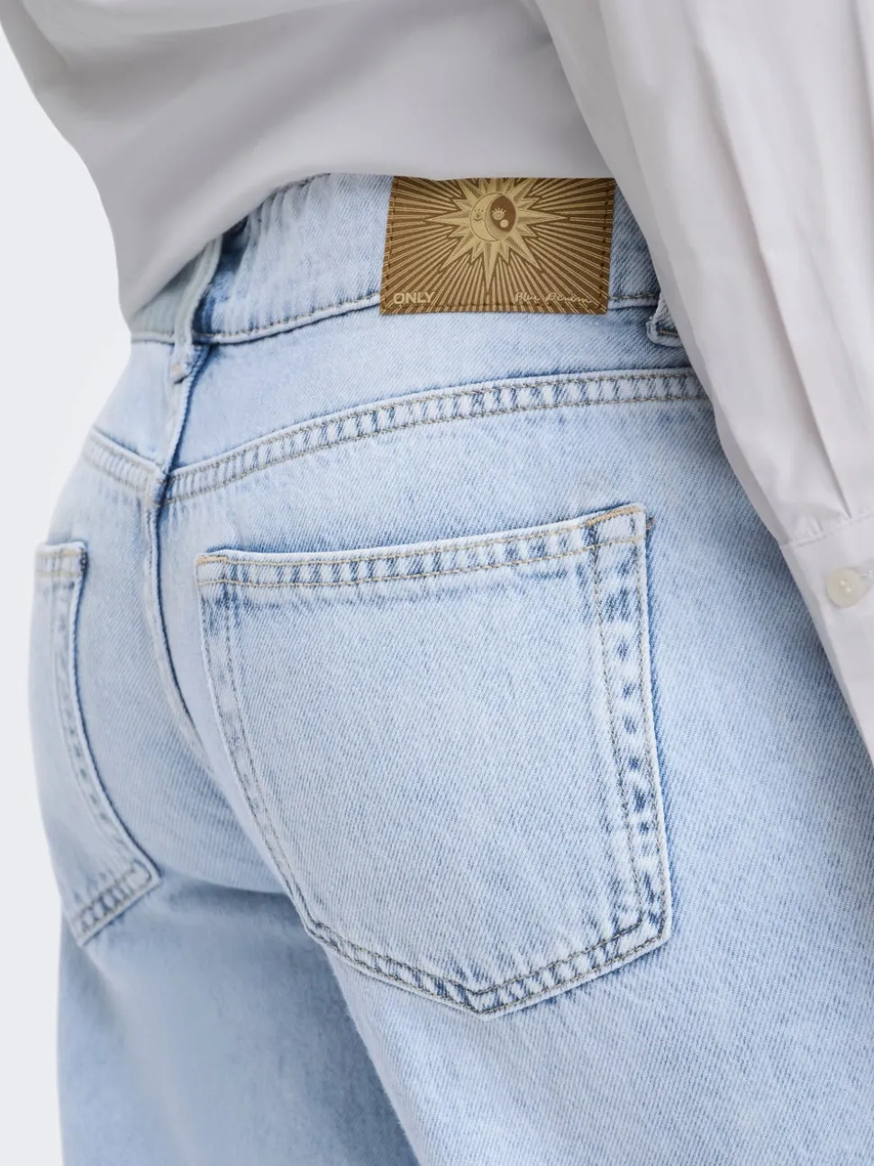 ONLEZRA Låg midja Vida ben Jeans