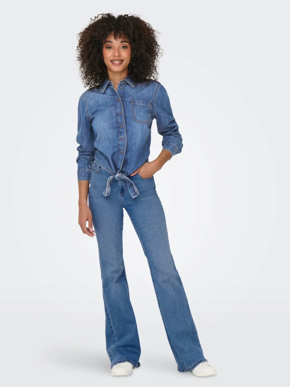 ONLHENNI Hög midja Utsvängd passform Jeans