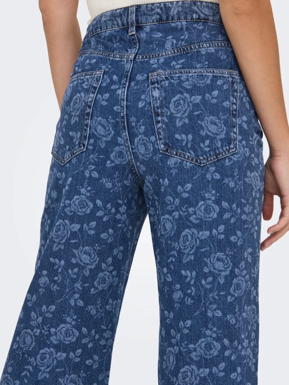 ONLHOPE Hög midja Vida ben Ankellängd Jeans