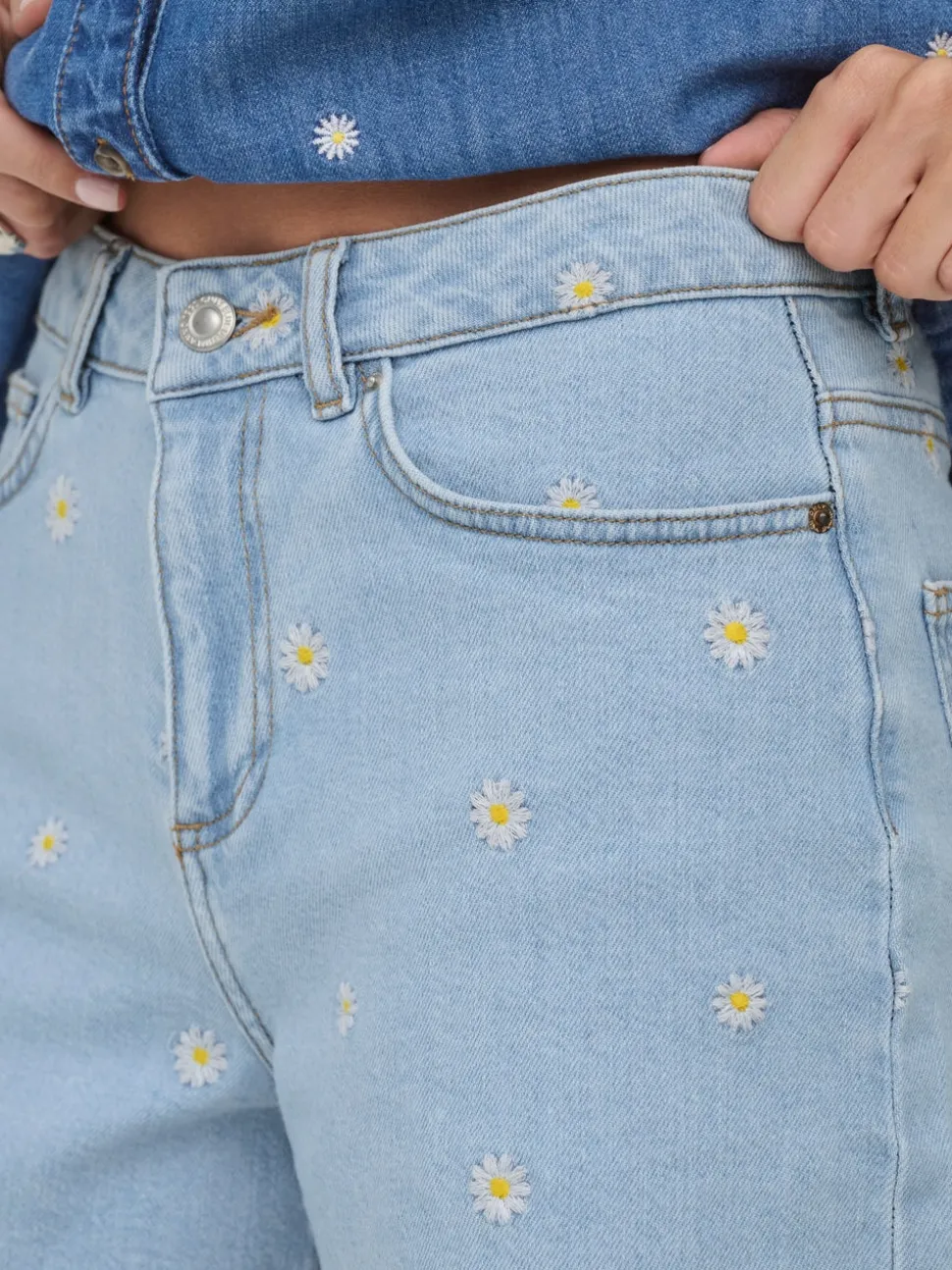 ONLJOSEPHINE Hög midja Lös passform Denimshorts