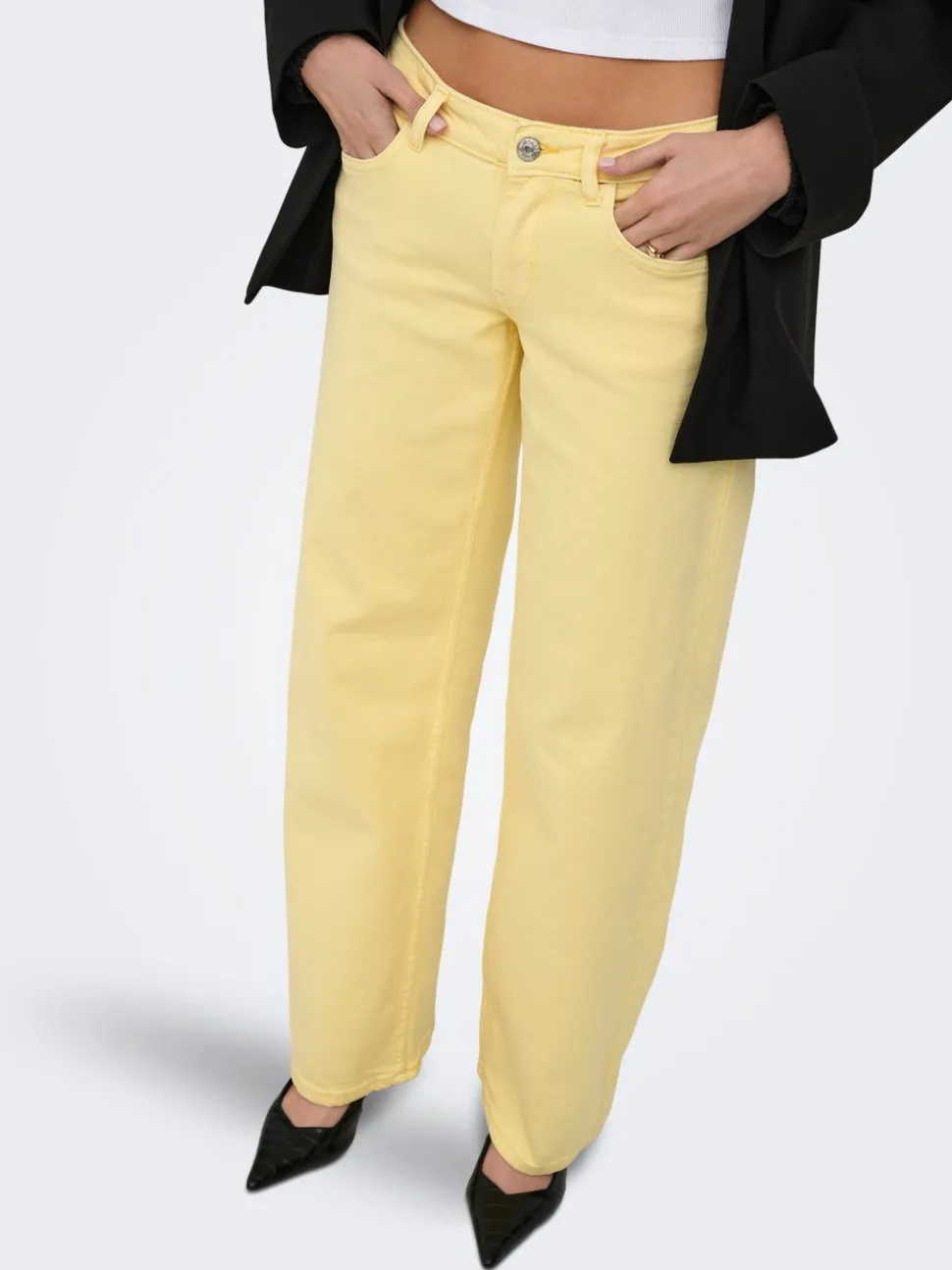 ONLJUDY Låg midja Rak passform Jeans