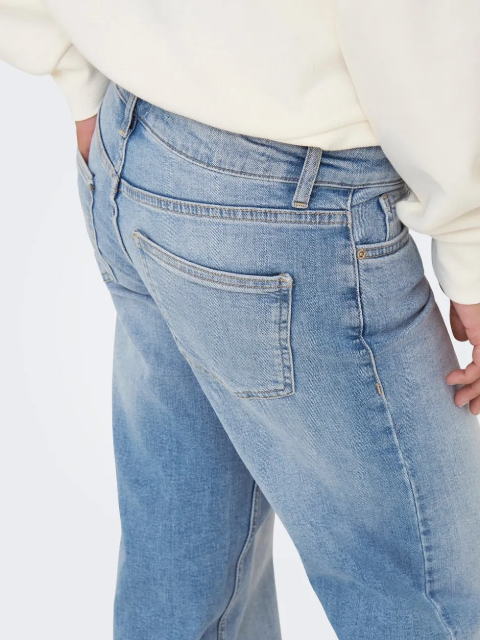 ONLJUDY-O Låg midja Rak passform Jeans