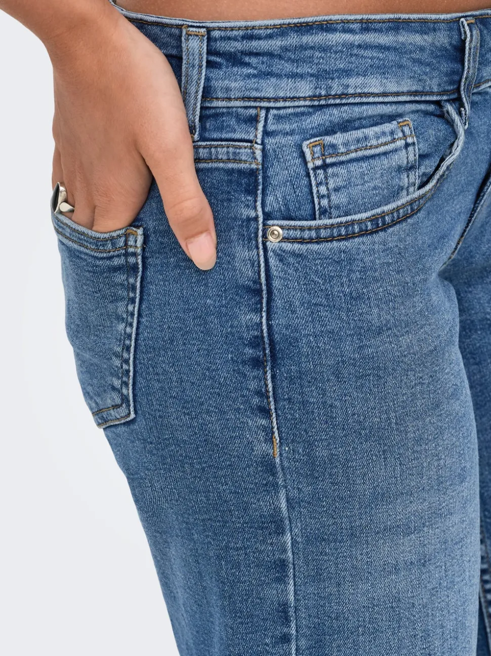 ONLJULLES Superlåg midja Vida ben Jeans