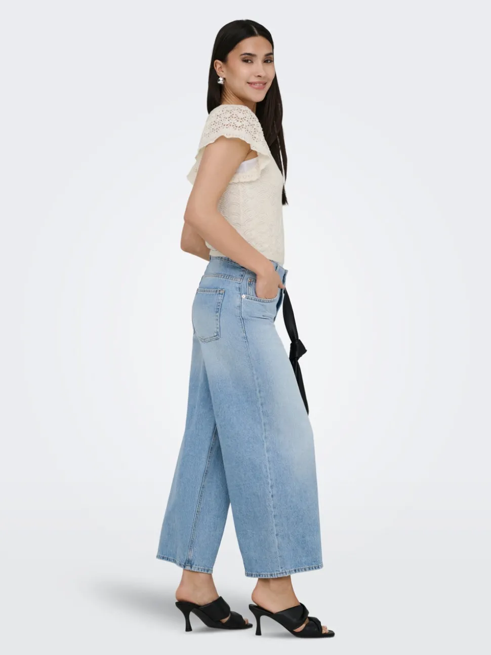 ONLLORAN Medelhög midja Vida ben Jeans