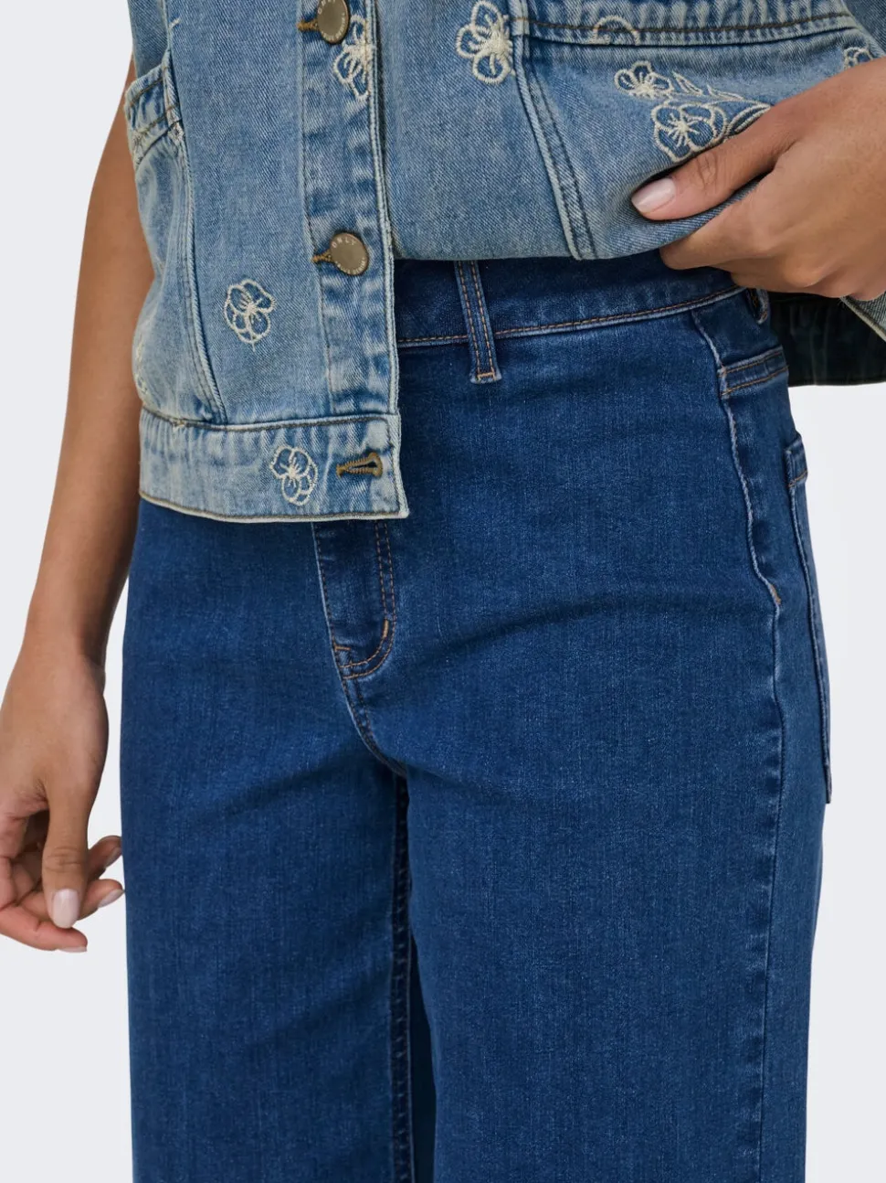 ONLMADISON Hög midja Vida ben Beskuren Jeans