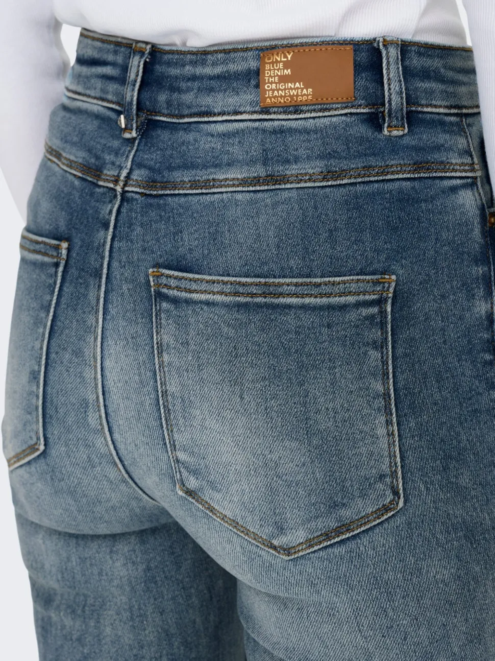 ONLMILA Hög midja Utsvängd passform Jeans