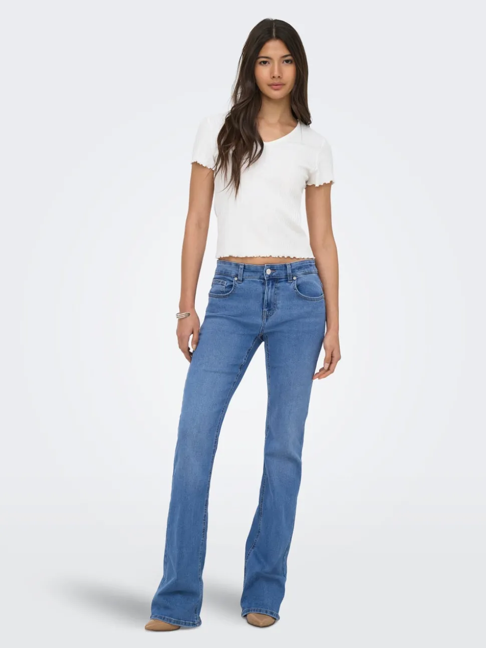 ONLPHOEBE Låg midja Utsvängd passform Jeans
