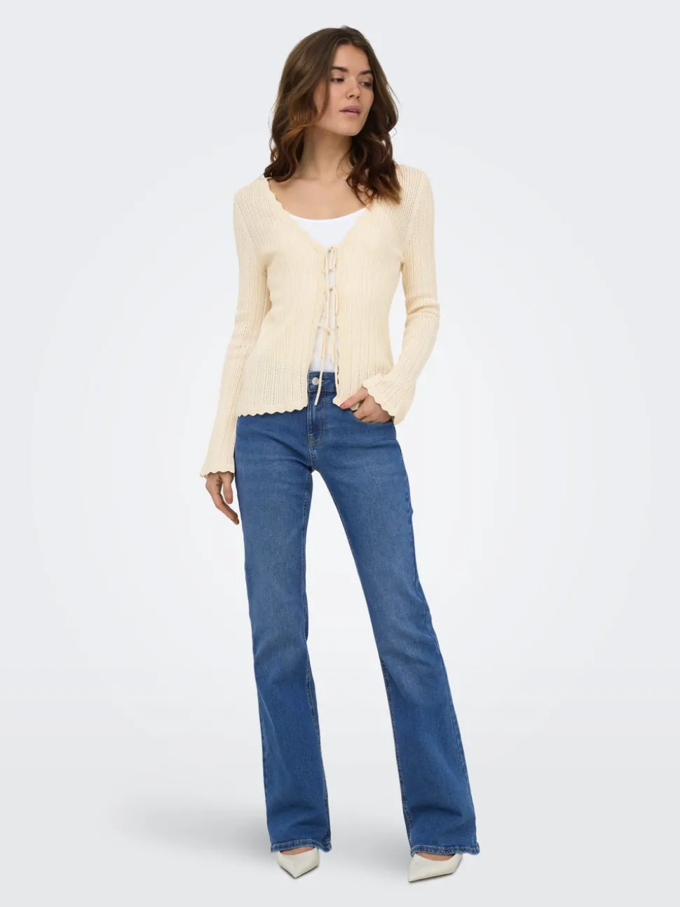 ONLPHOEBE Låg midja Utsvängd passform Jeans