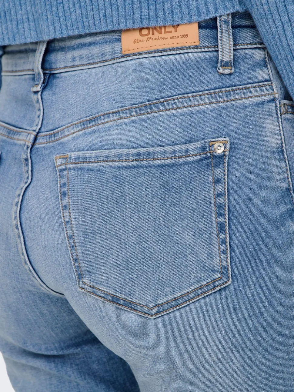 ONLSUI Medelhög midja Slim Fit Jeans