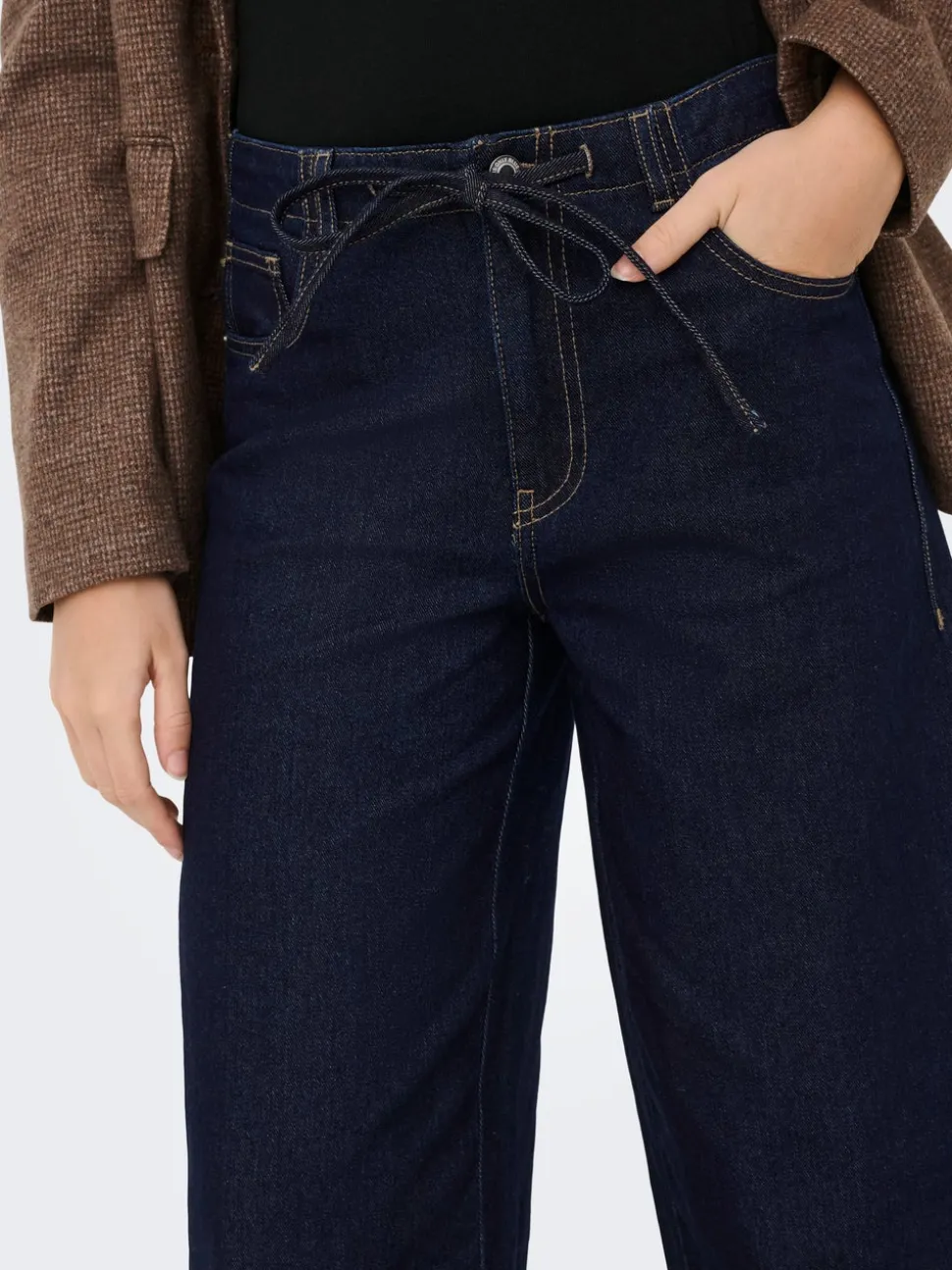 ONLTANNER Hög midja Vida ben Jeans