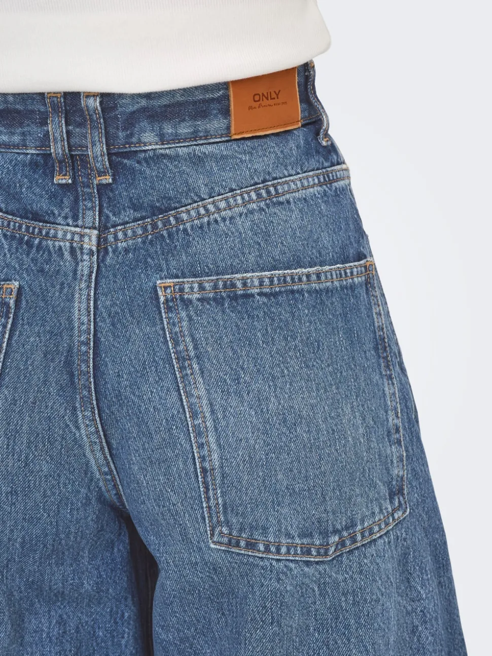 ONLTAYLOR Hög midja Barrel-passform Jeans