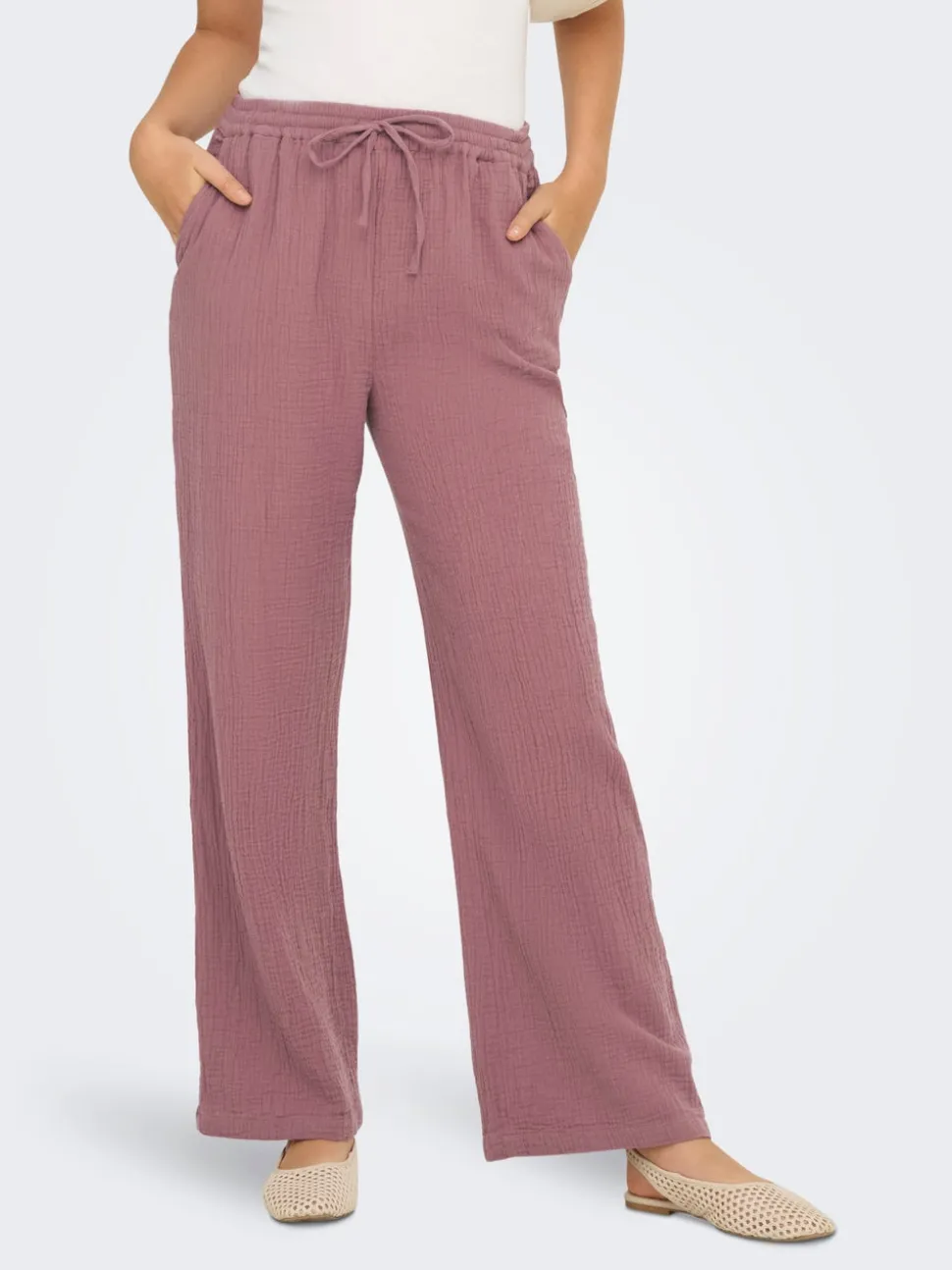 ONLTHYRA Comfort fit Byxor med vida ben