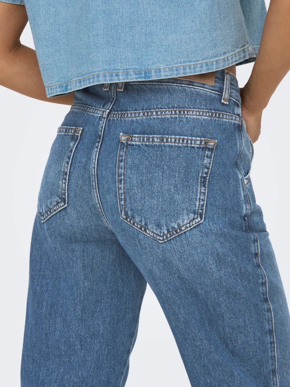 ONLTROY Hög midja Carrot Fit Ankellängd Jeans