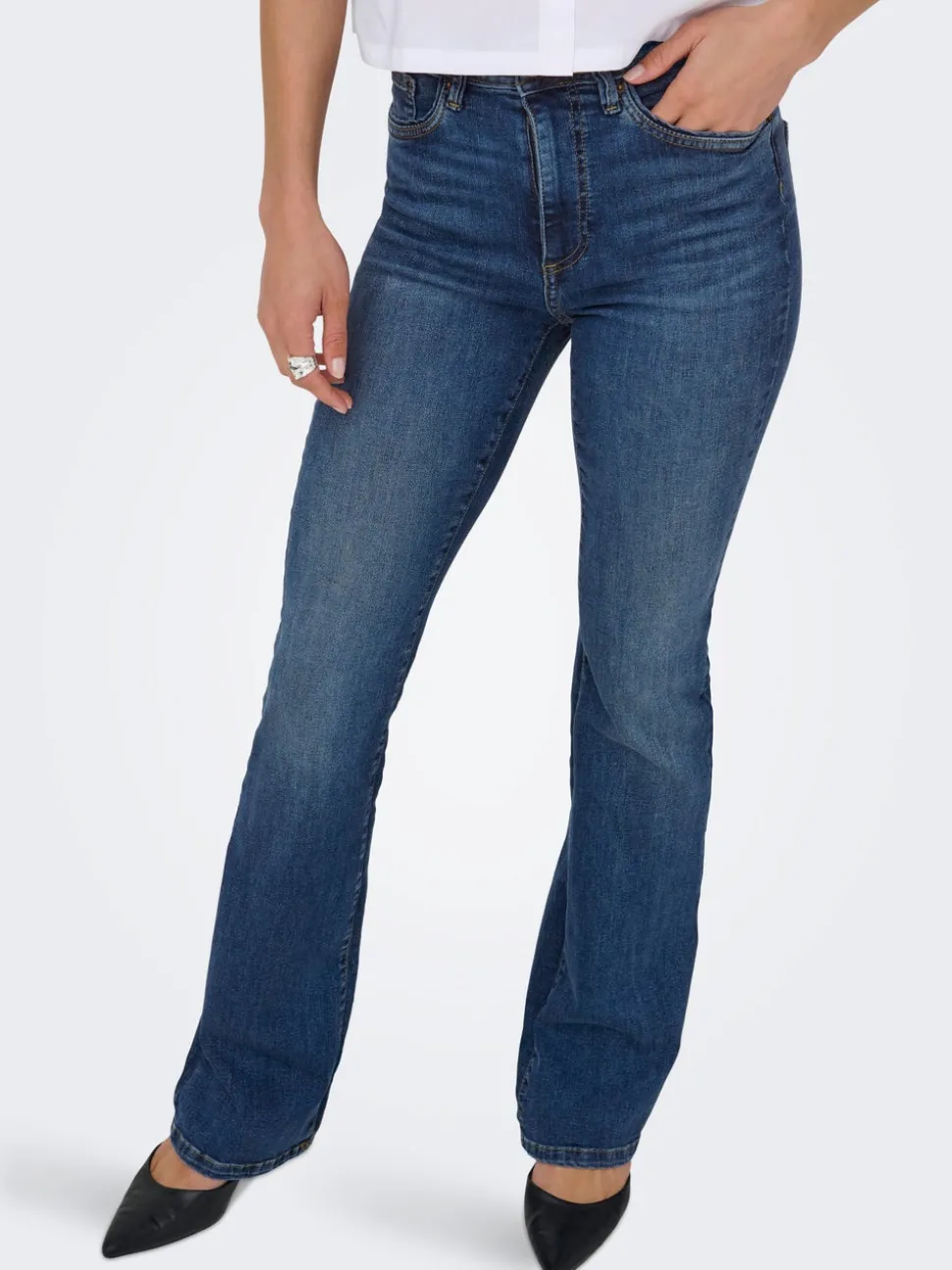 ONLWAUW Hög midja Utsvängd passform Jeans