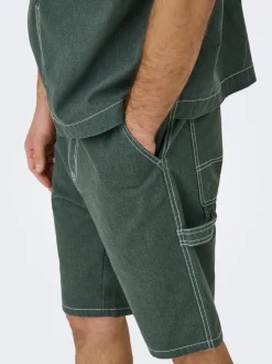 ONSEDGE Medelhög midja Rak passform Shorts i femficksmodell