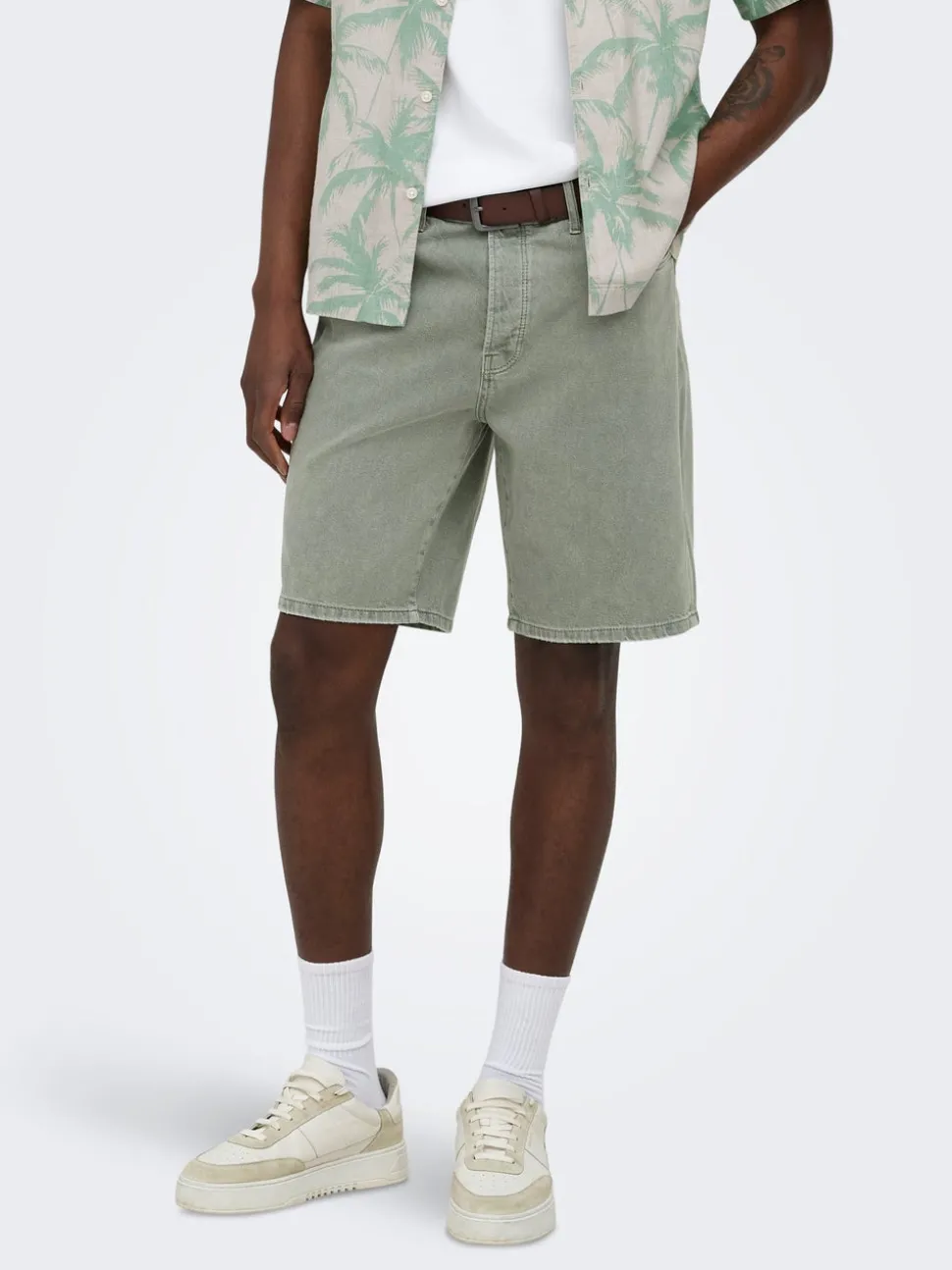ONSEDGE Medelhög midja Rak passform Shorts
